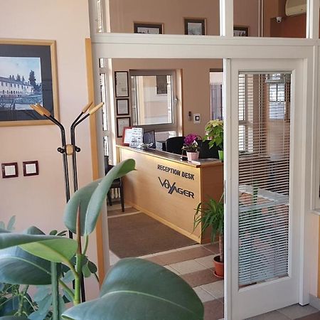 Voyager Bed & Breakfast Novi Sad Exterior foto