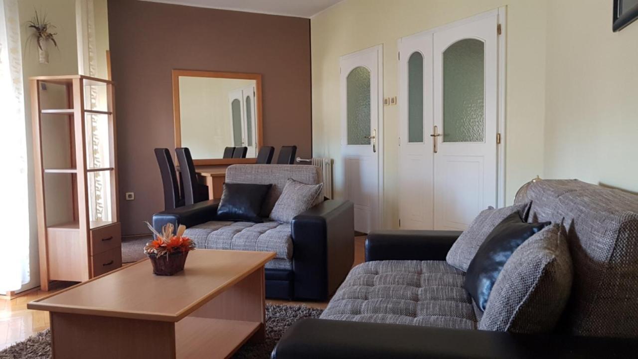 Voyager Bed & Breakfast Novi Sad Exterior foto