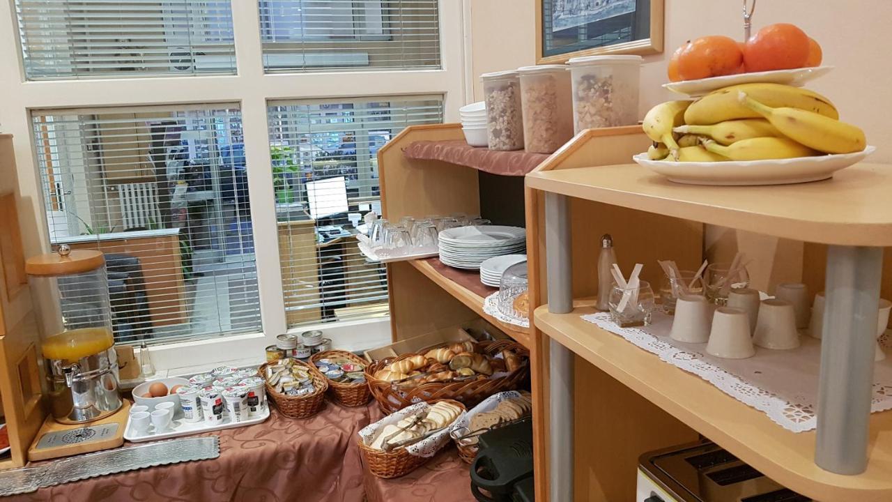 Voyager Bed & Breakfast Novi Sad Exterior foto